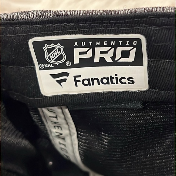 New York Islanders Grey Cap. Purple for Hockey Fights Cancer. OS - Picture 5 of 7